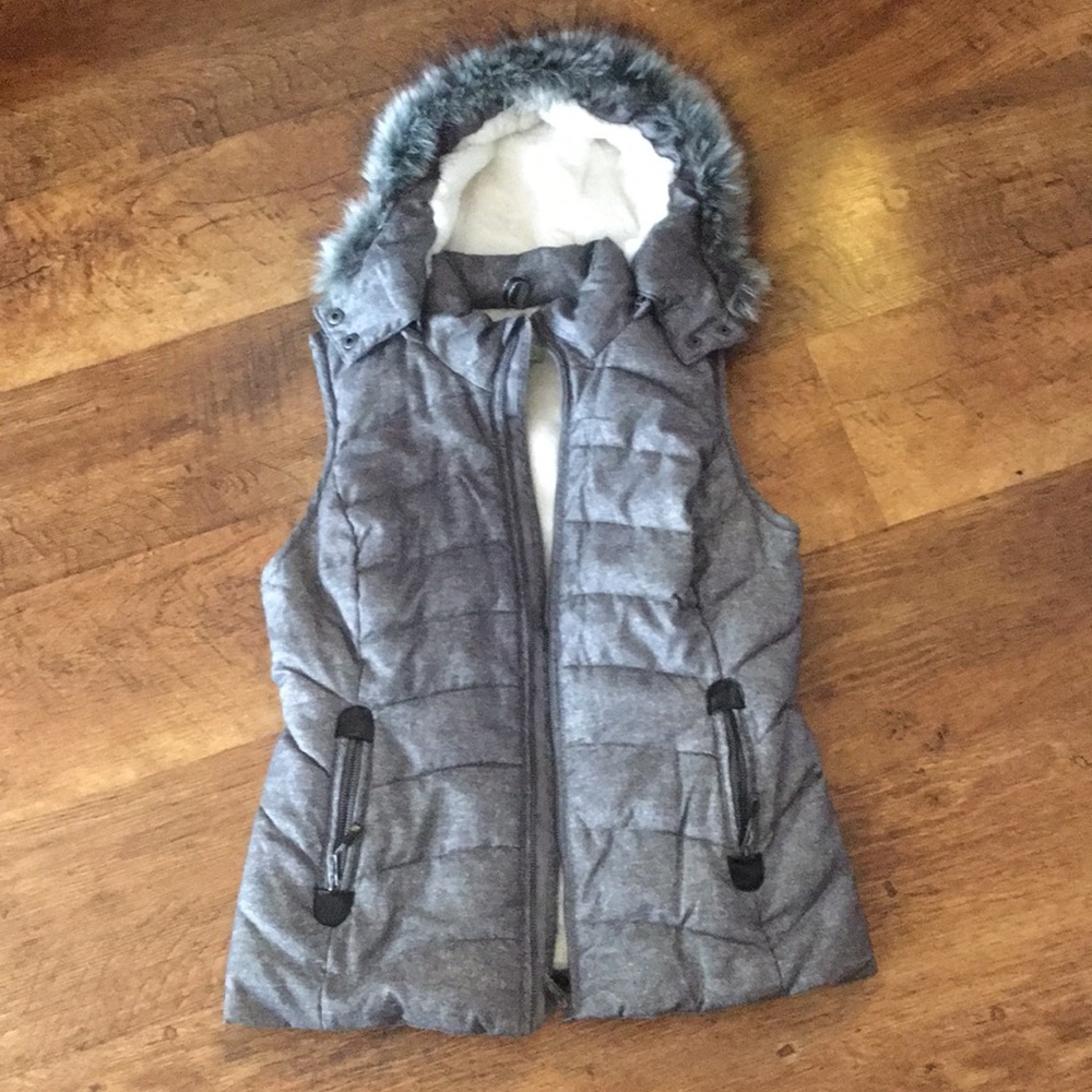 Hooded vest, Size S